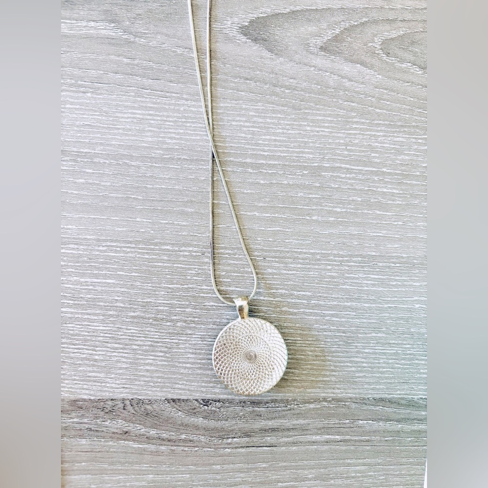 SILVER TONED NECKLACE With Circle Pendant, Adjustable 9”-10”, Believe & Achieve! - Picture 4 of 6